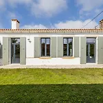 Spacieuse Maison Avec Jardin Et Accessible à Pied *
