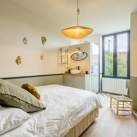 Spacieuse Maison Avec Jardin Et Accessible à Pied